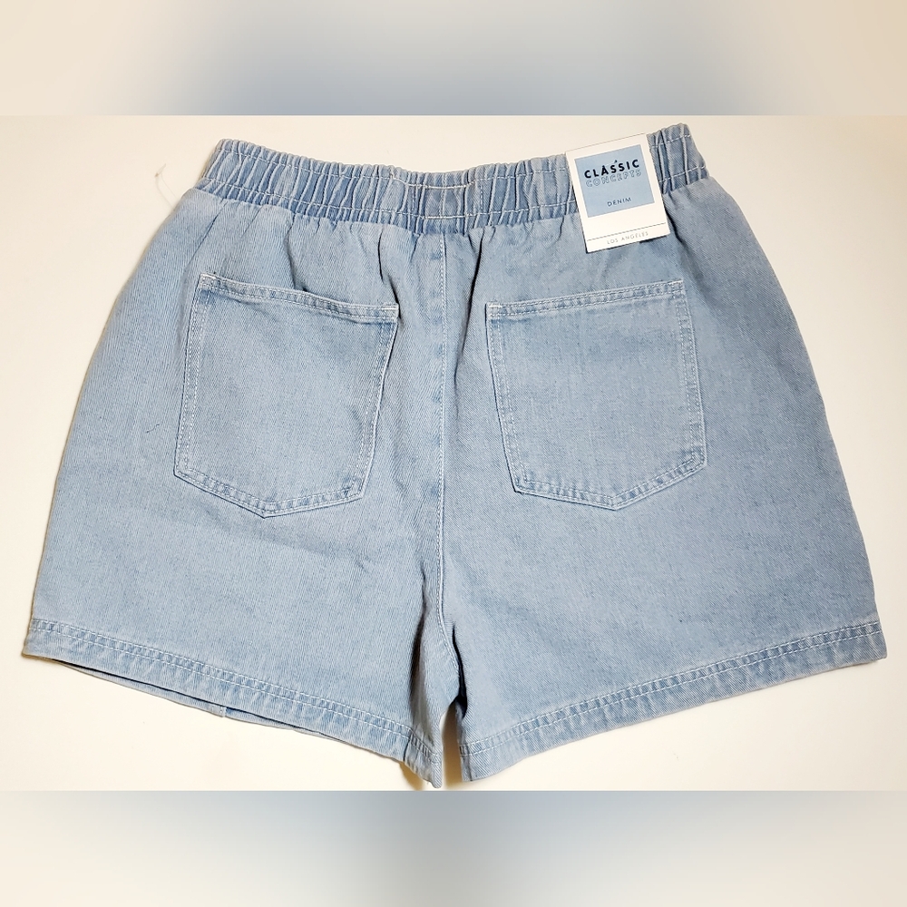Classic Concepts Denim Pull On High Waisted Women's Paper Bag Jean Shorts Sz MD - Picture 5 of 5